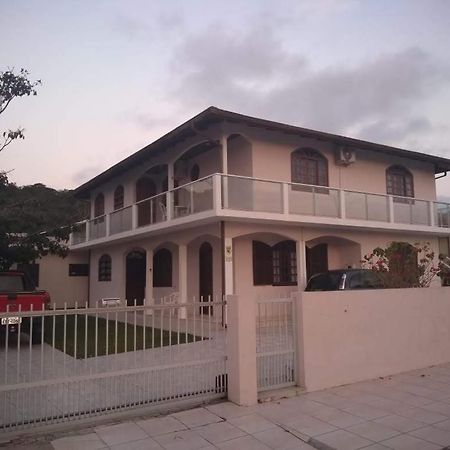 Apartamento De 2 Dormitorios ฟลอเรียนอโปลิส ภายนอก รูปภาพ